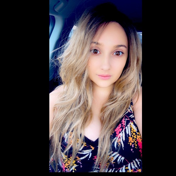 Meet your Posher, Baillie - Picture 1 of 1